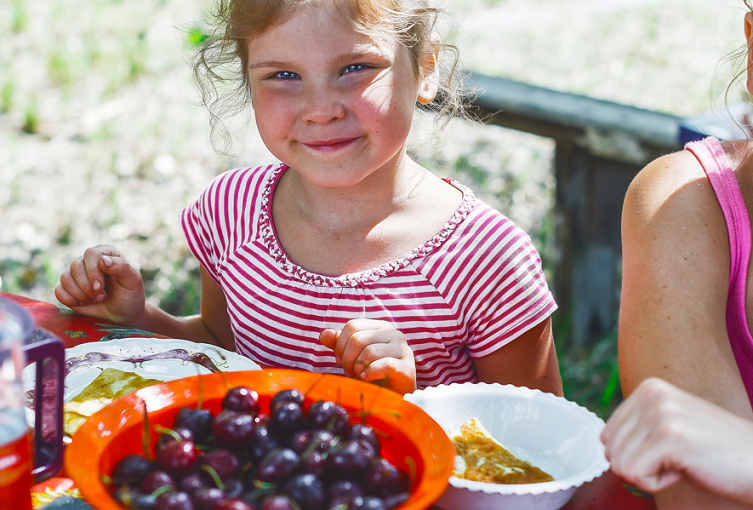 Nanas & Co da los tips para que los niños disfruten comiendo sano