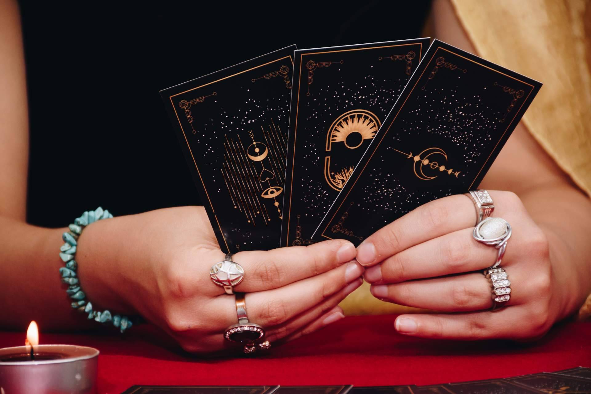 El tarot telefónico barato con pago con visa de Marta Aguado