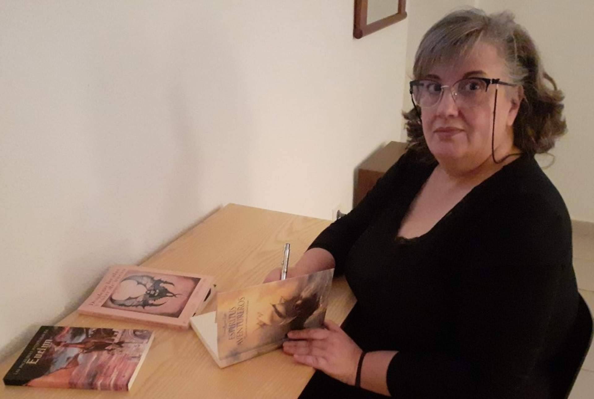 La escritora Fátima Rojano León y sus obras