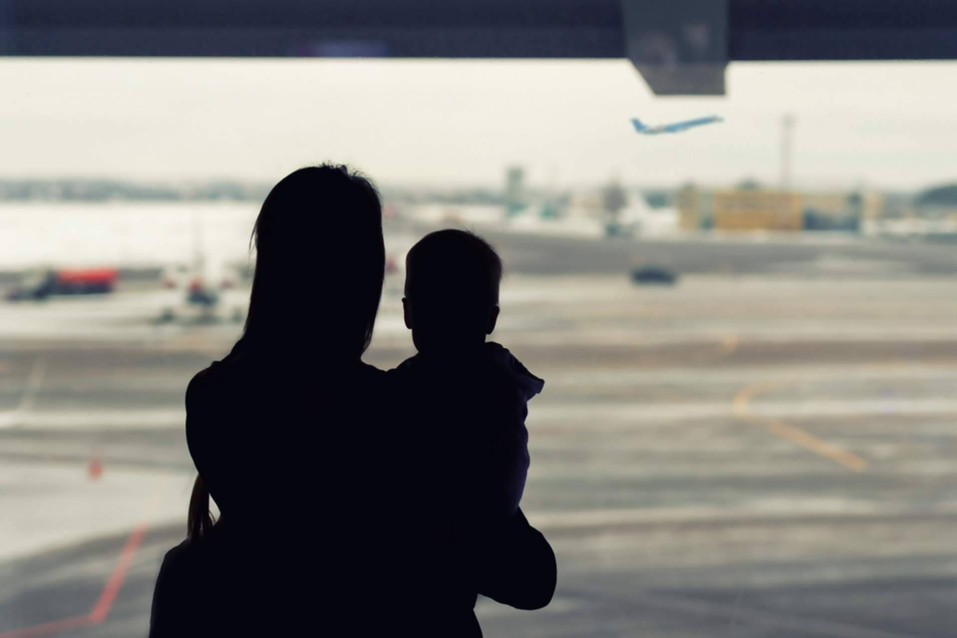 Cómo conseguir papeles para vivir en España, con Webparainmigrantes