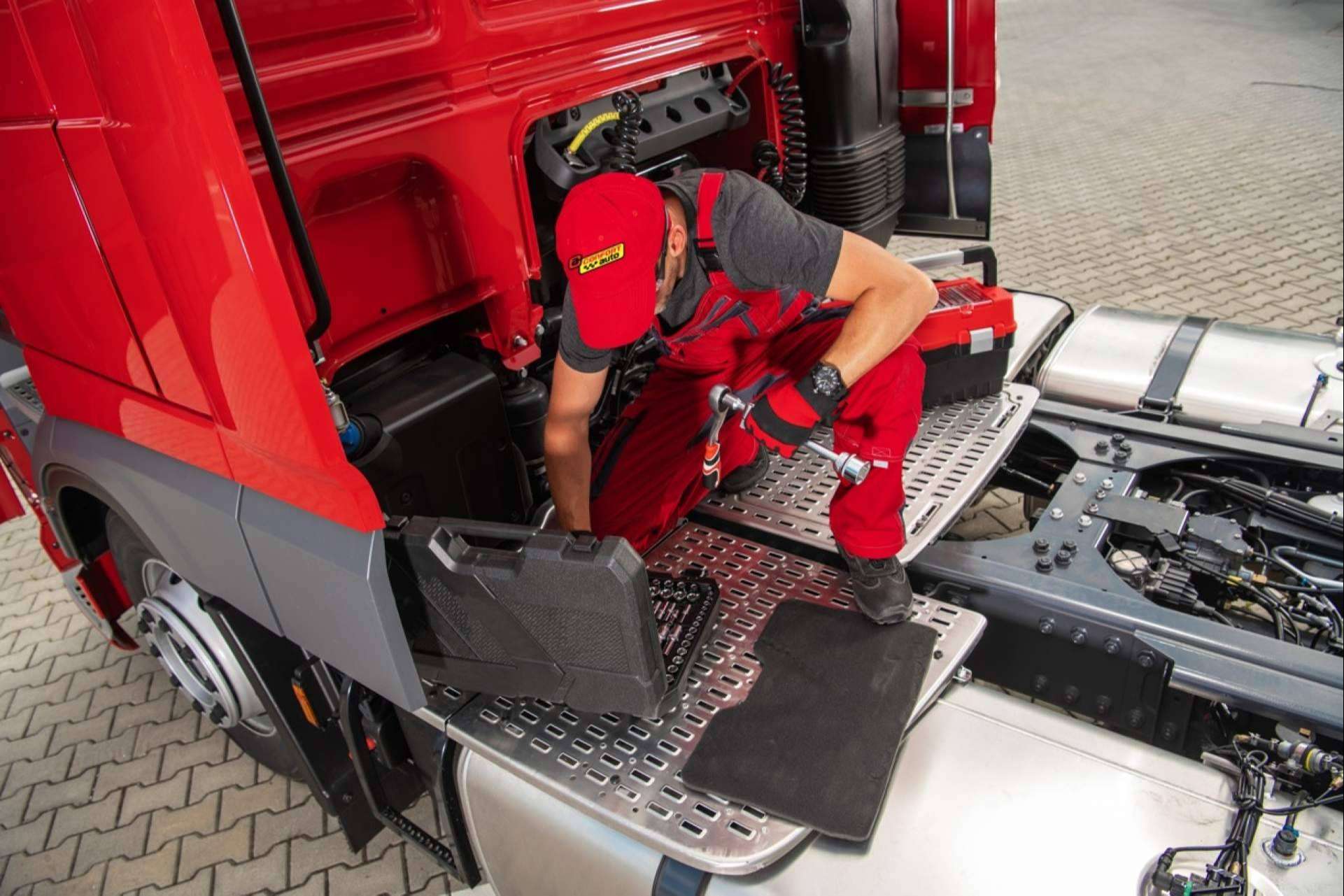 ¿Qué hay que tener en cuenta al cambiar el líquido refrigerante?, por Confortauto