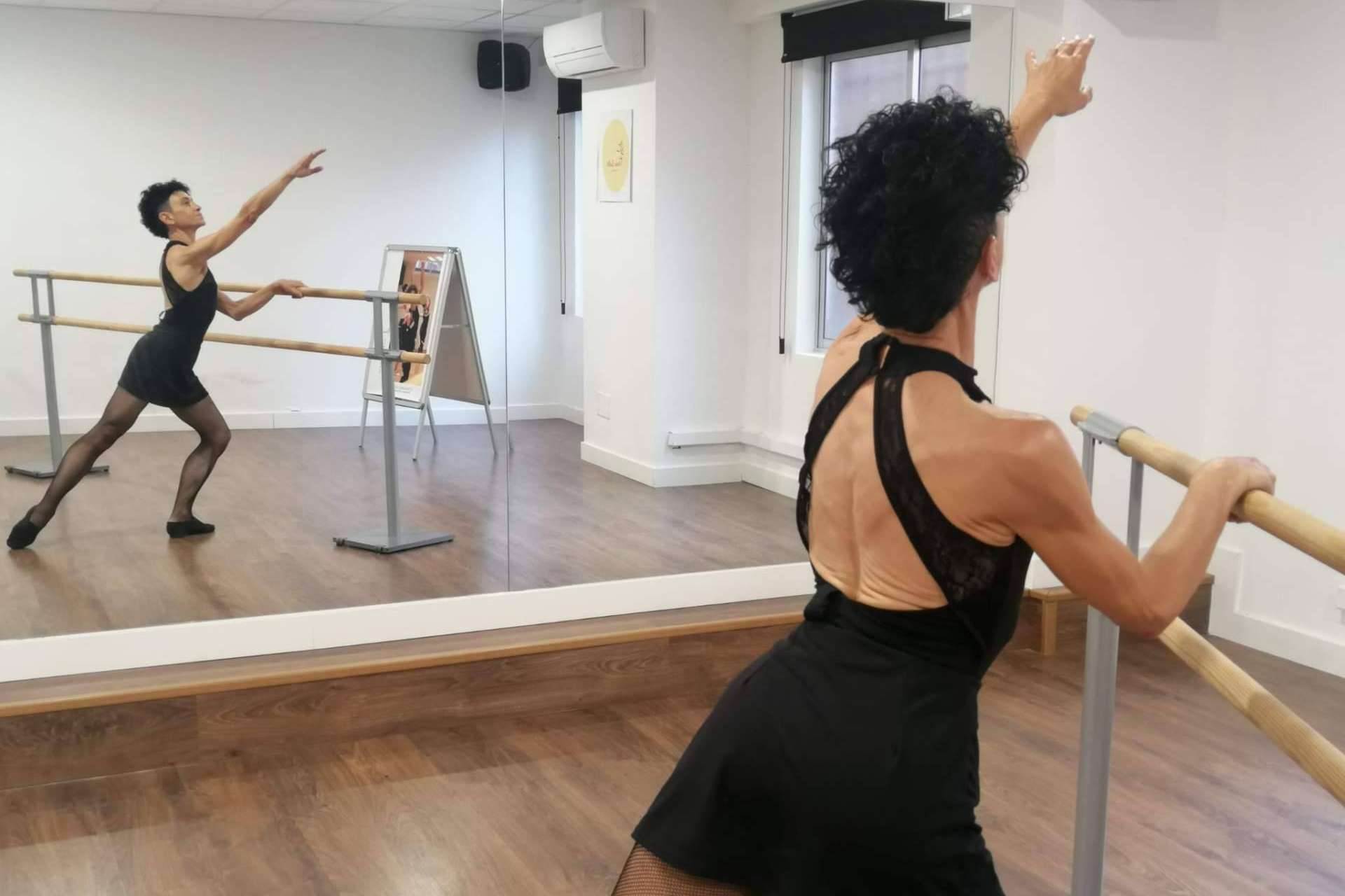 Aprender fitness ballet de la mano de la bailarina profesional Elena Marco