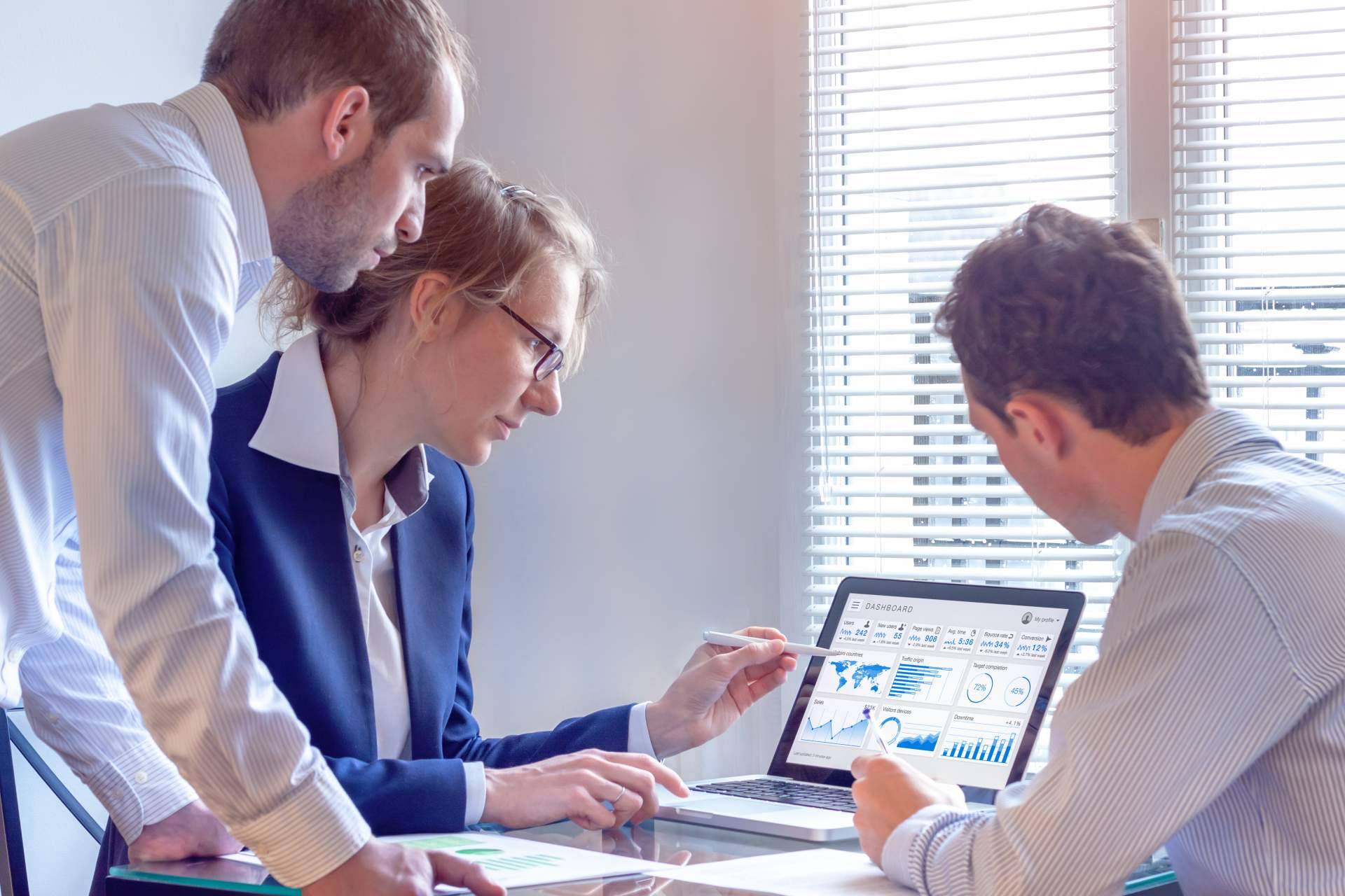 ¿Cómo optimizar el posicionamiento de una web? Con los servicios de una agencia en consultoría SEO como Idital
