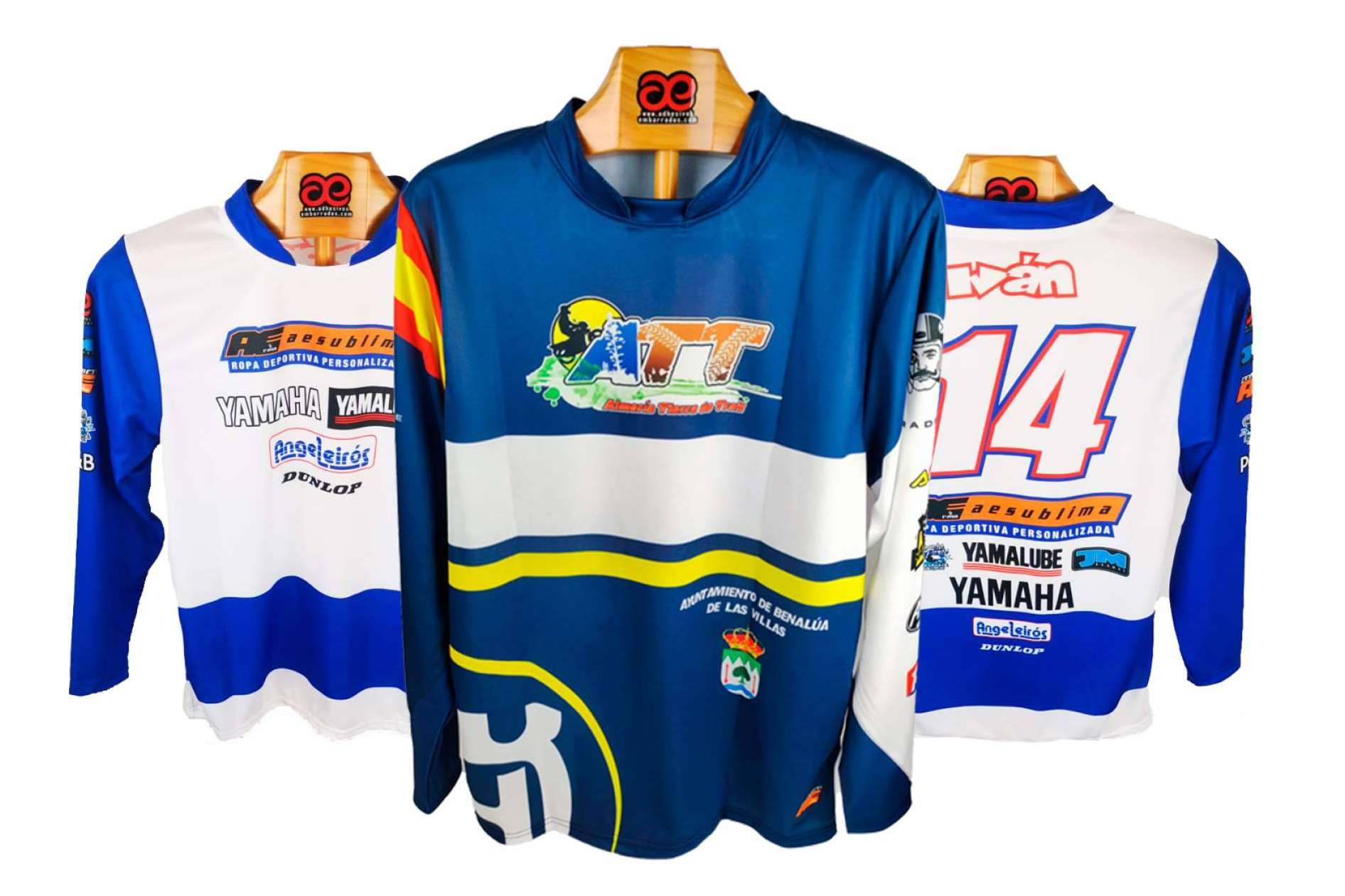 Camisetas de motocross personalizadas; comodidad y estilo sobre dos ruedas con ADHESIVOSEMBARRADOS