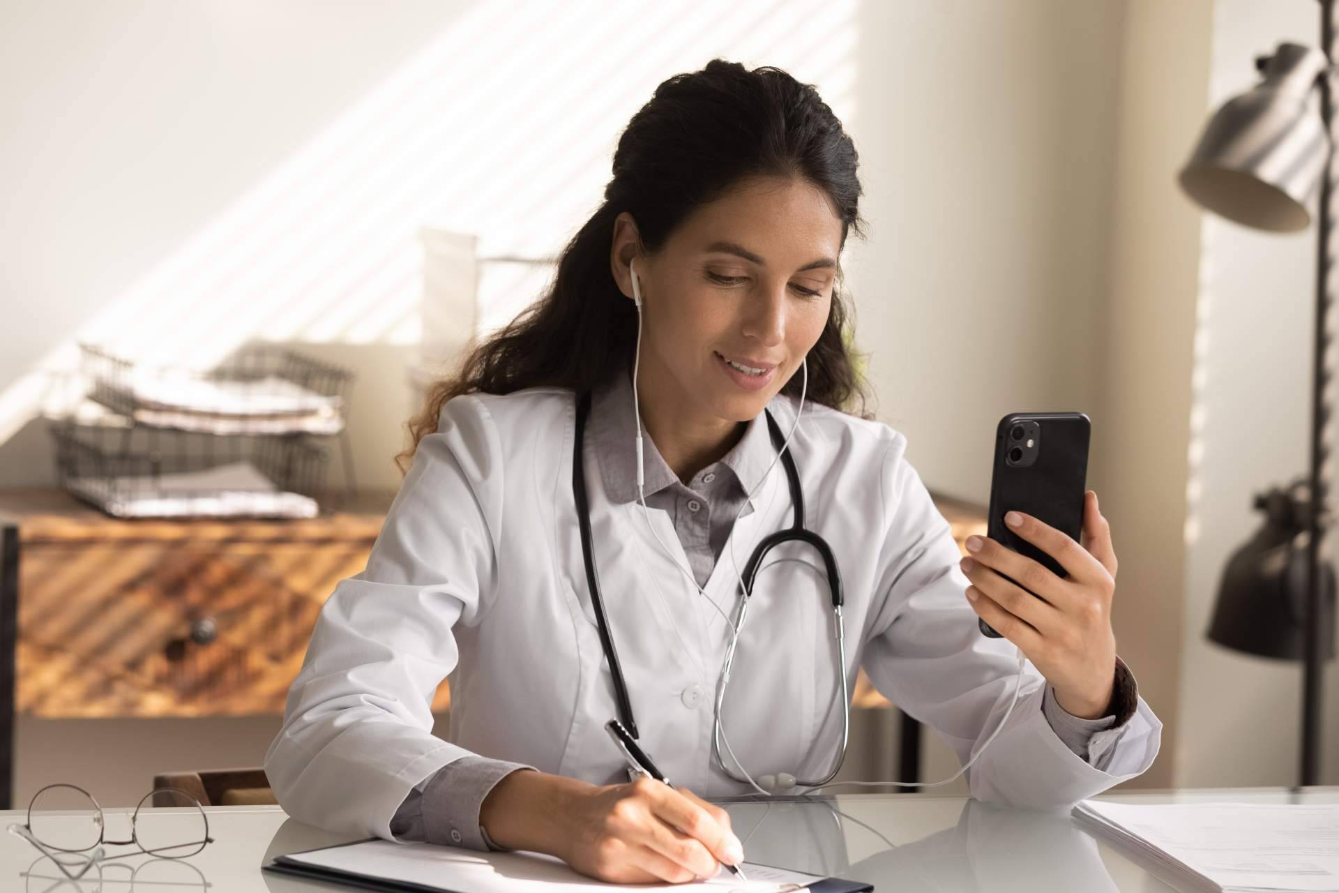Acceso totalmente remoto a los servicios médicos con CareMe