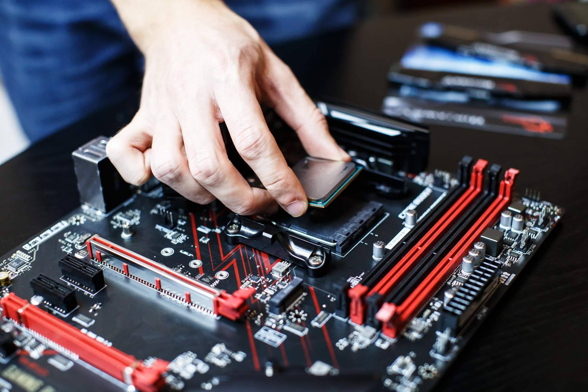 Reparar ordenadores con Mundo del Móvil