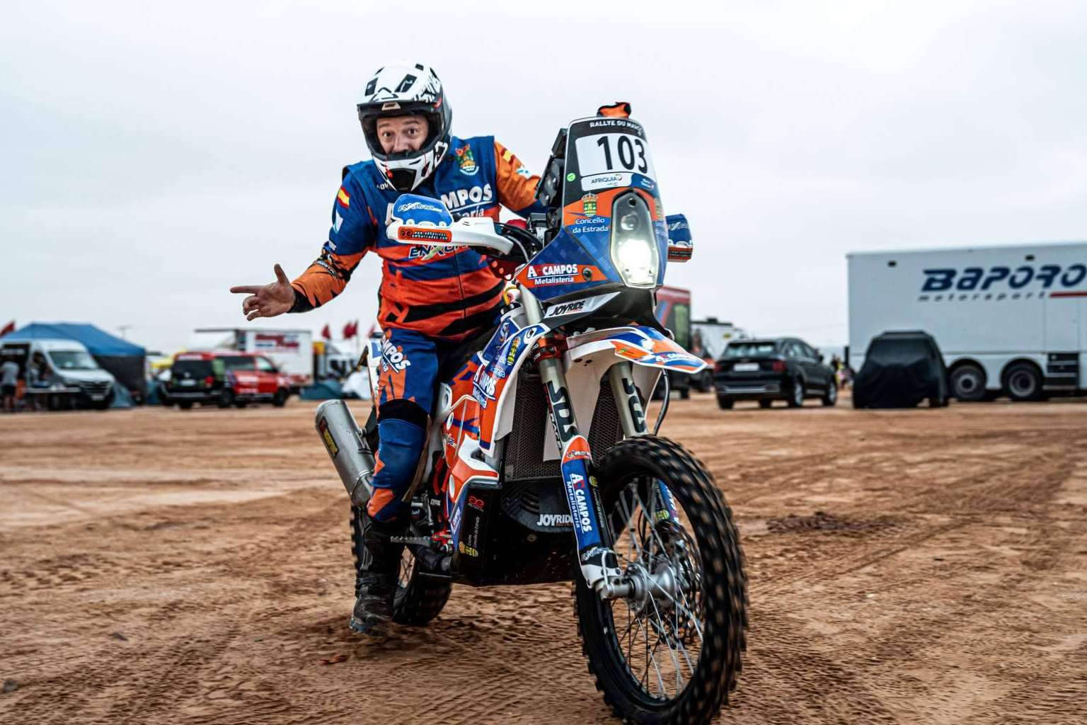 El catálogo de adhesivos personalizados motocross de ADHESIVOSEMBARRADOS