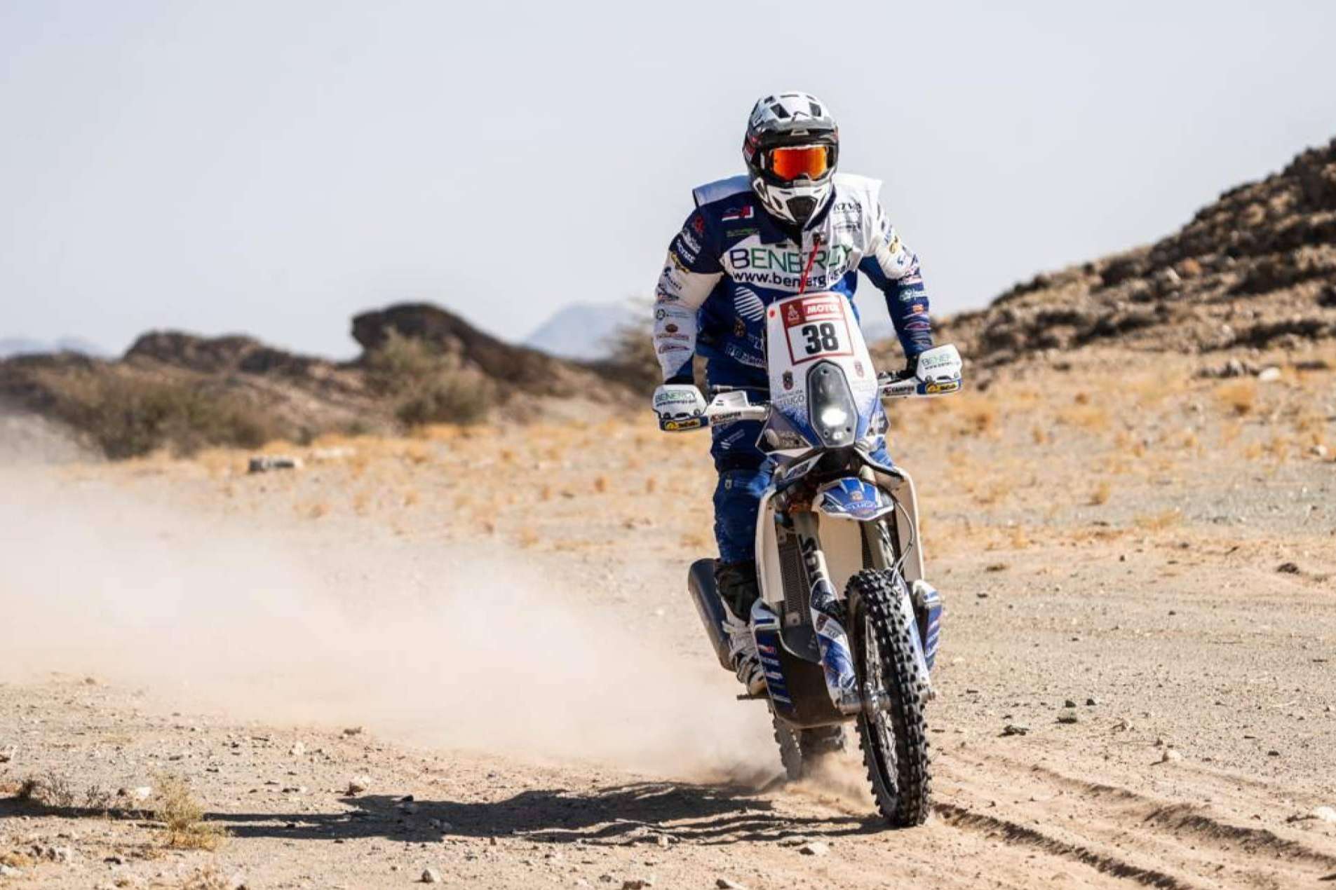 Servicios de ADHESIVOSEMBARRADOS en el Dakar 2024