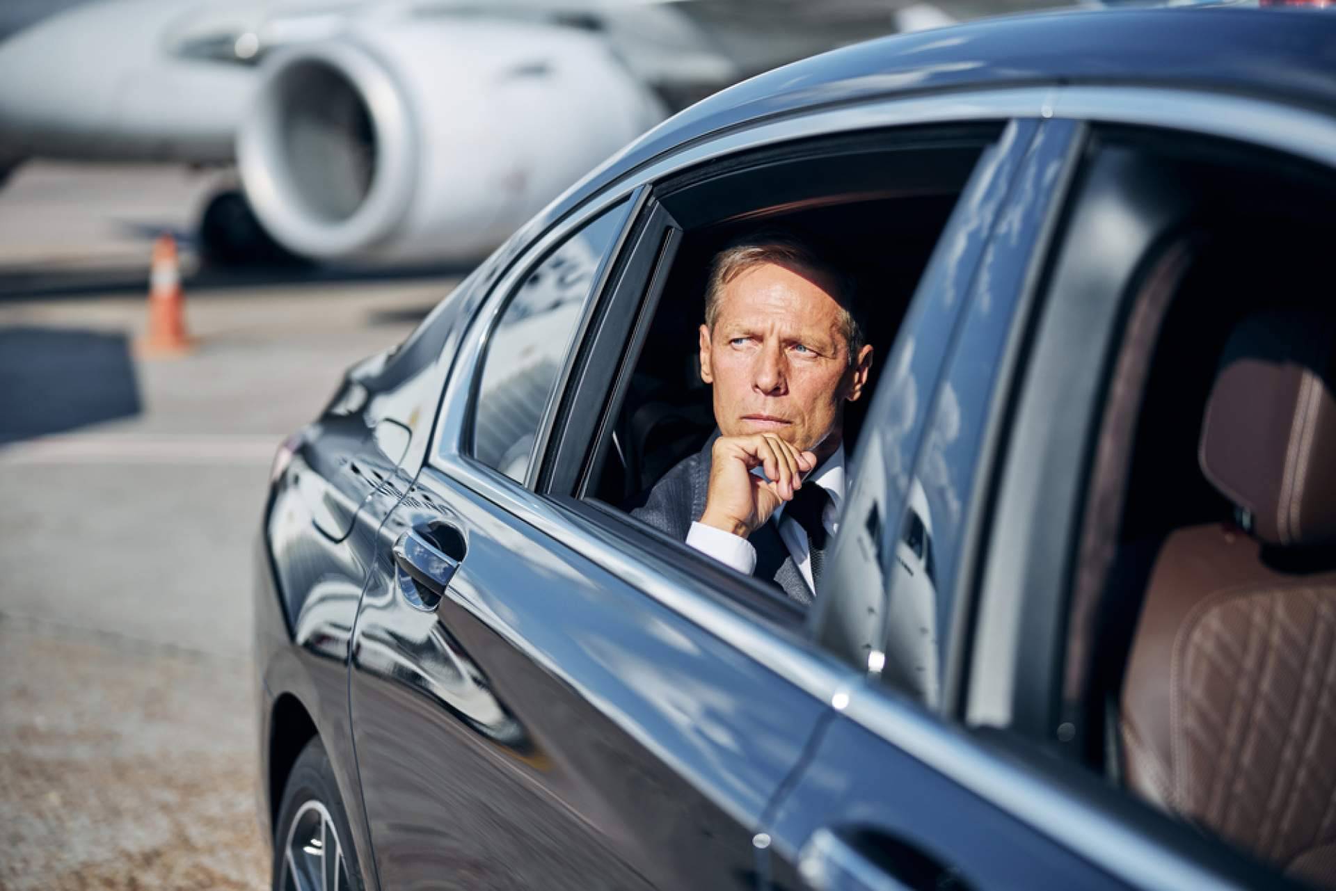 Ir al aeropuerto sin preocupaciones con el servicio de taxi Bilbao de Radio Taxi Gasteiz