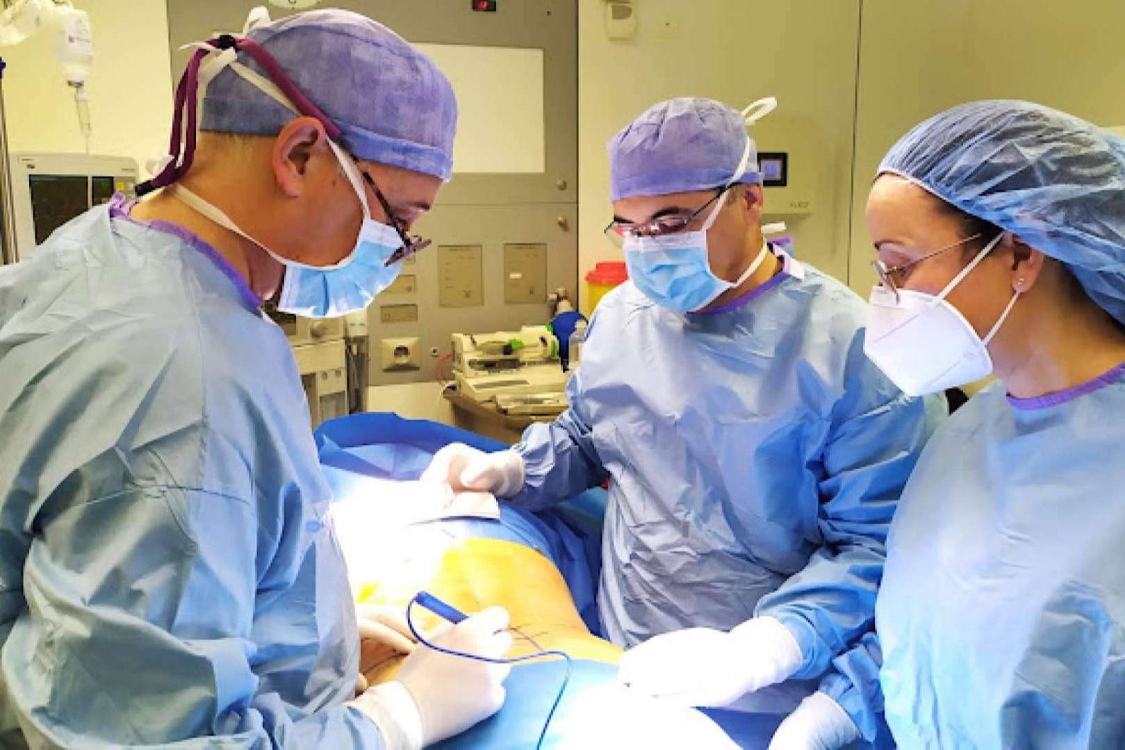 Procedimientos quirúrgicos e intervenciones faciales en Barcelona con A2Clinic