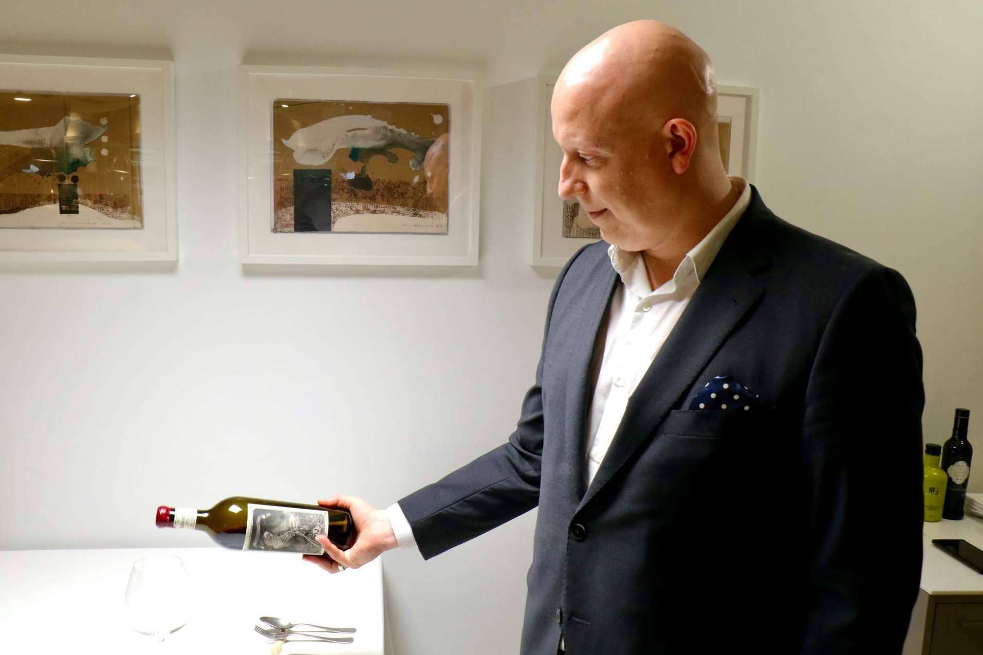 Juanjo Soria, del restaurante Lienzo, en la lista de los 100 Top Sommeliers 2024