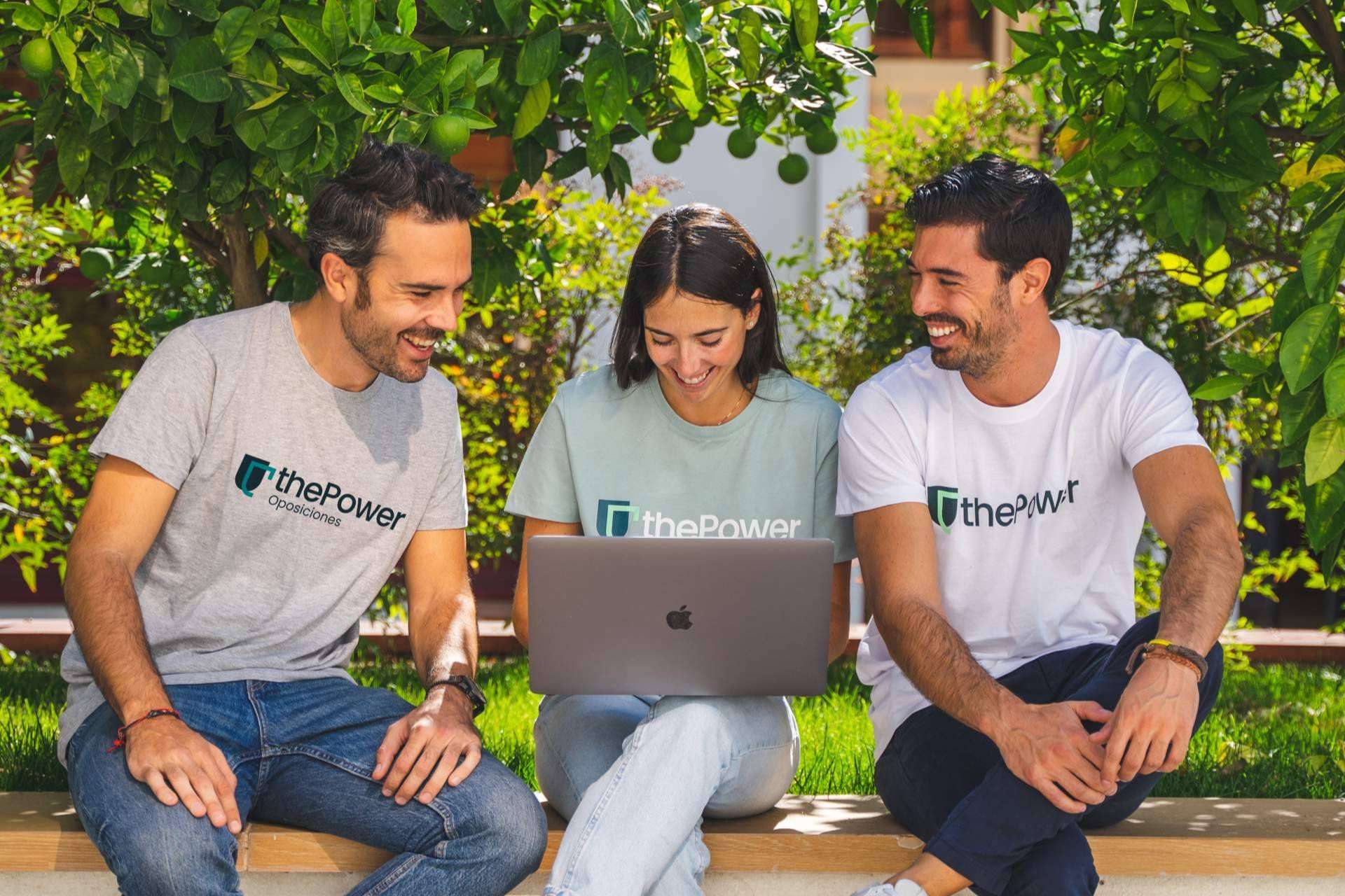 Récord de plazas en la Oferta de Empleo Público 2024; ¡El Mejor Momento para Opositores!
