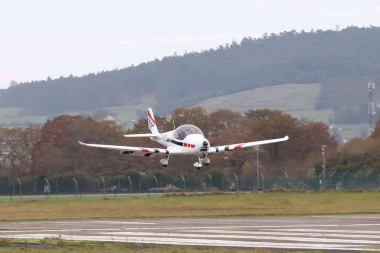 Volar en avioneta con Asturfly permite conocer Asturias desde el cielo