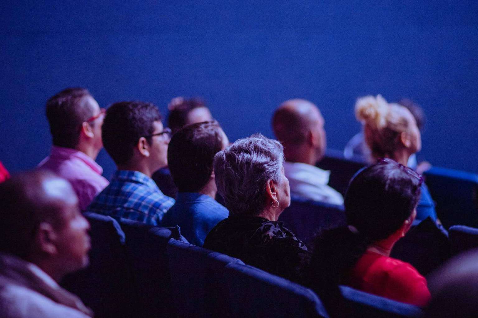 AB Grupo cuenta con una plantilla de azafatas multilingües especializadas en eventos internacionales