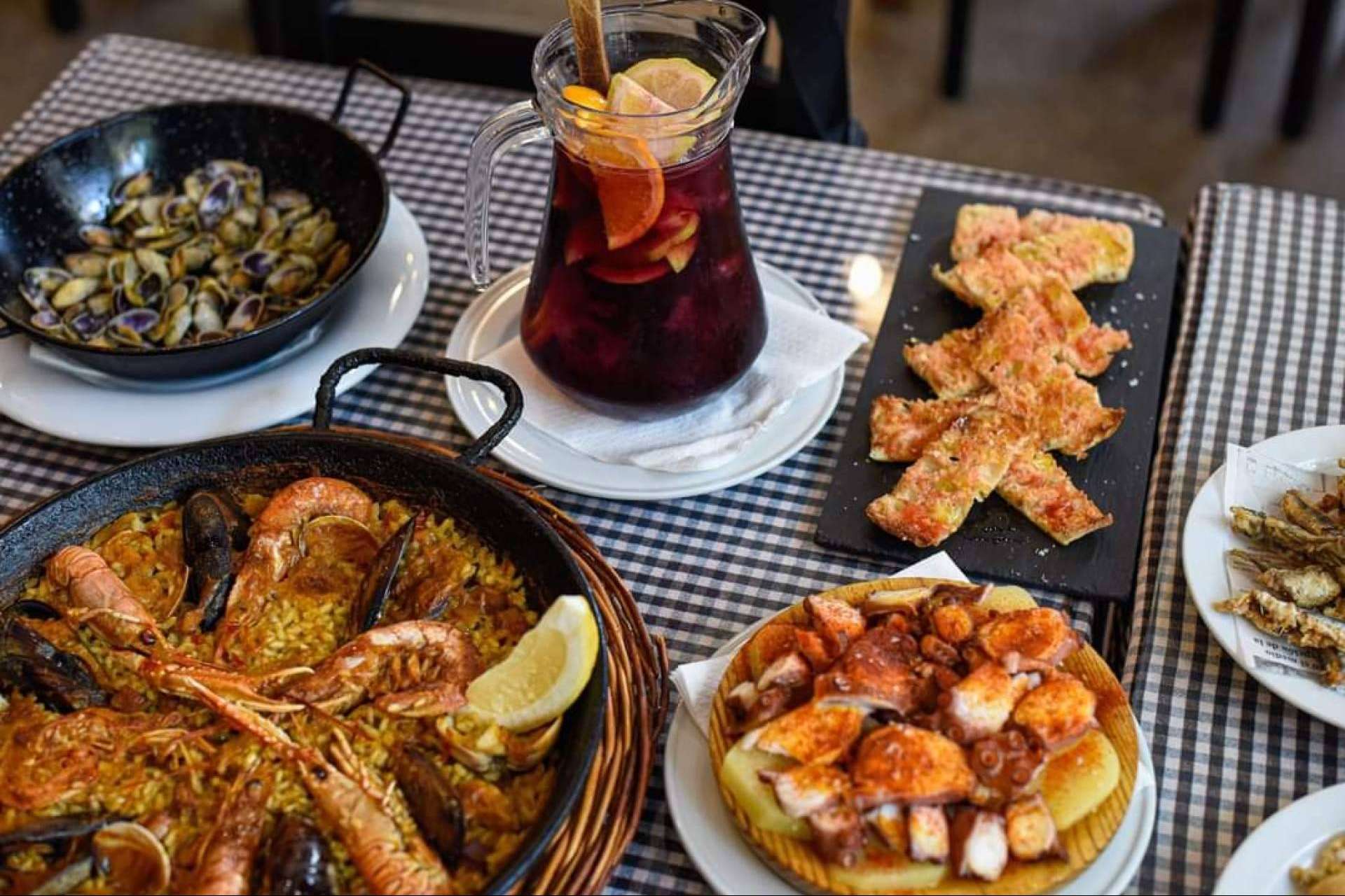 Restaurantes muchos, pero Pasa Tapas es tradición y calidad