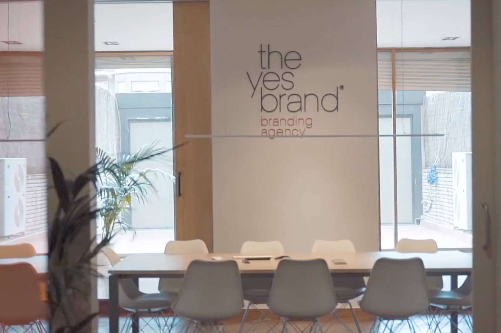 Con Theyesbrand es posible diseñar y ejecutar estrategias de branding global para alcanzar el éxito