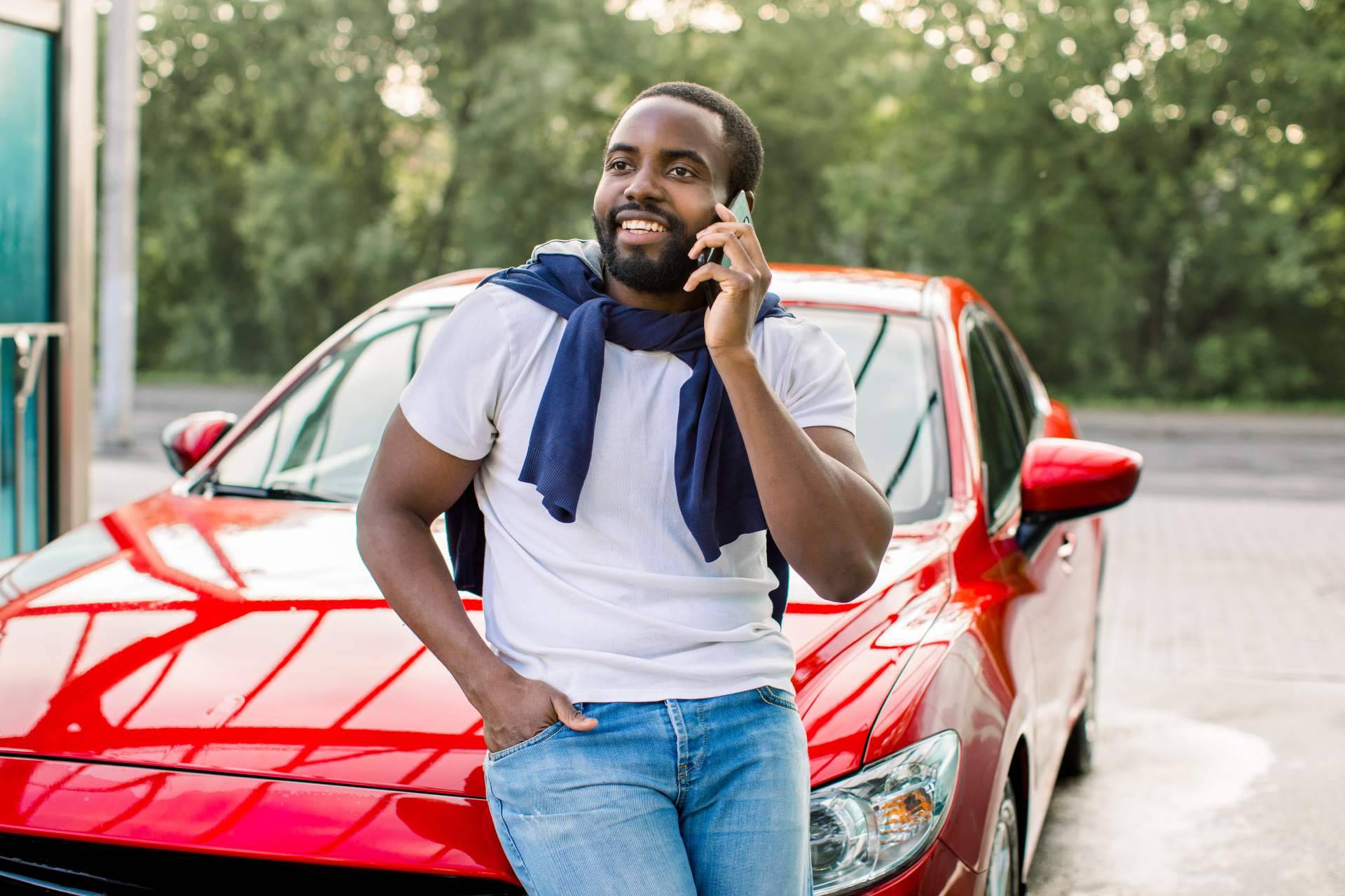 Servicio de renting de coches Peugeot para particulares en Vamos
