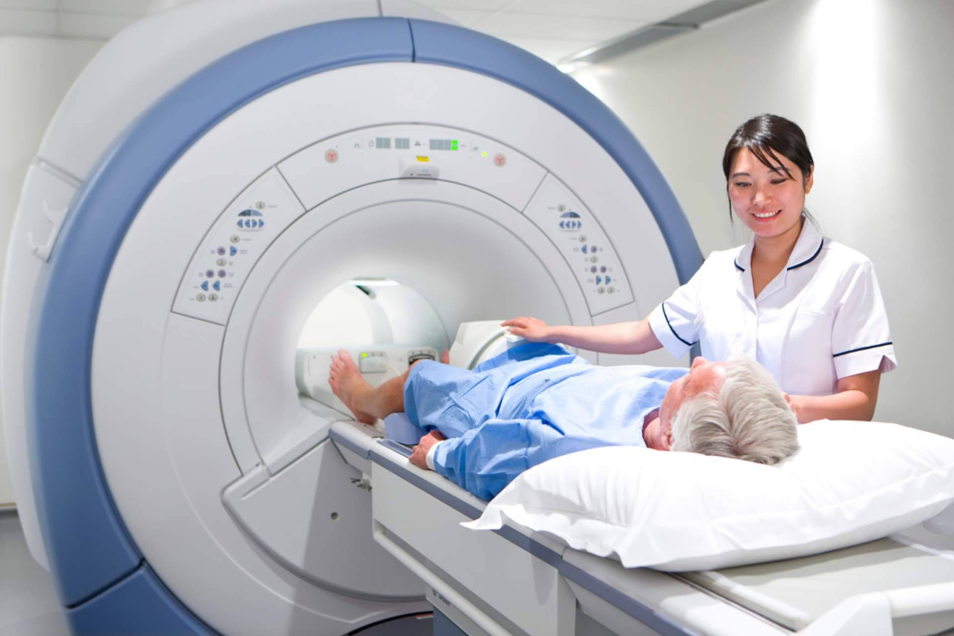 SoloUniformes ofrece soluciones innovadoras en uniformes sanitarios para centros médicos