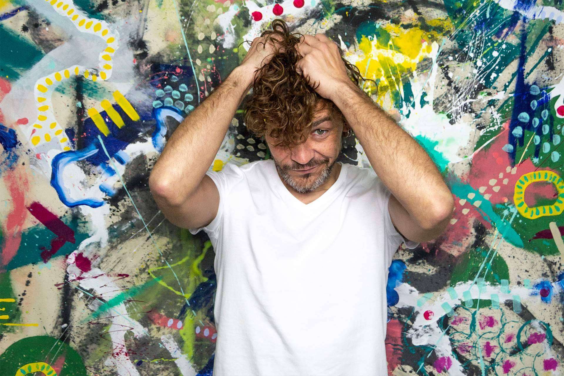 Del corazón de Andalucía al arte internacional; Kisco Aroca y su ascenso en el mundo del arte abstracto