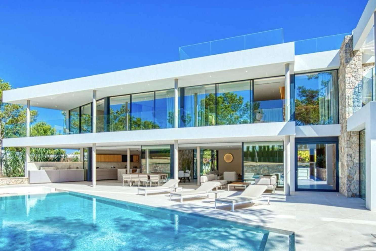 Inversión de lujo en Mallorca, Lovian Properties, expertos en propiedades exclusivas en Santa Ponsa
