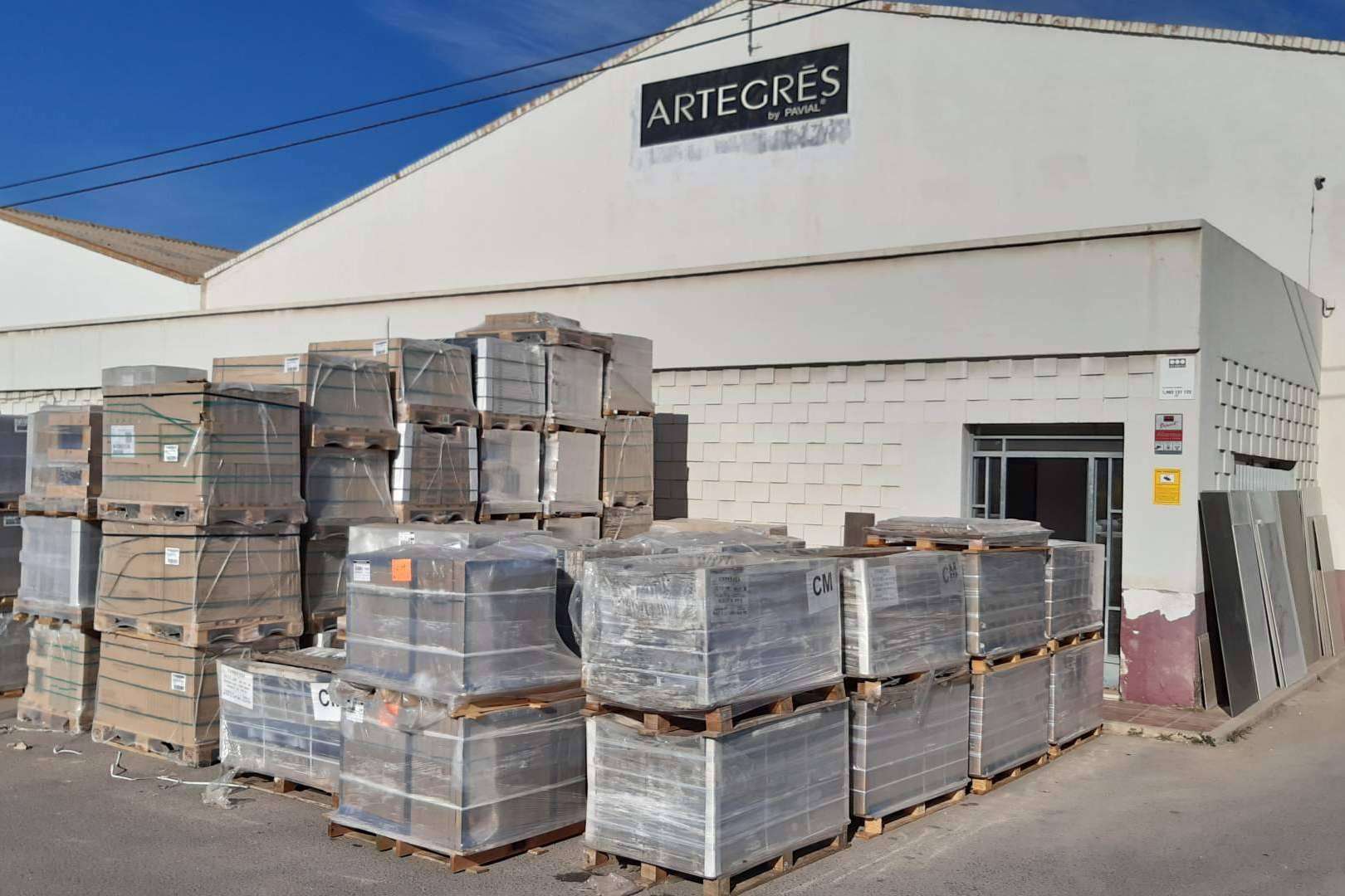 Artegres lanza su campaña de lotes cerámicos en segunda calidad con descuentos especiales
