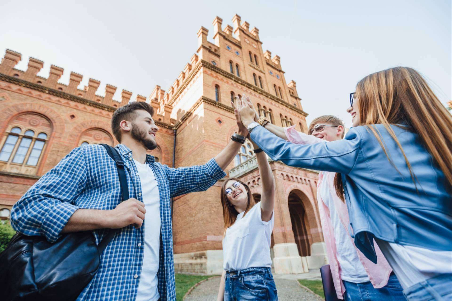 Easy-Go apuesta por la inmersión lingüística; año escolar en Irlanda y viajes escolares