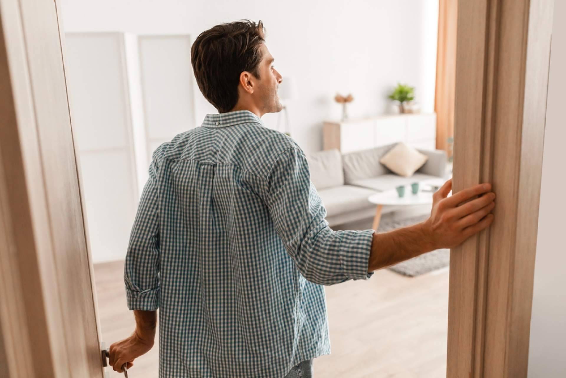 Cómo preparar el hogar antes de salir de vacaciones y evitar imprevistos