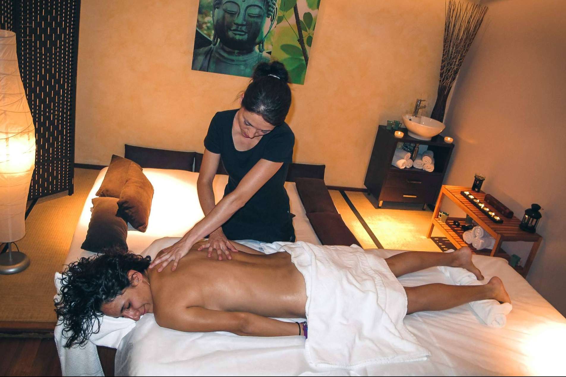 Spa y Belleza ofrece una experiencia exclusiva de relajación y bienestar en un entorno hotelero único