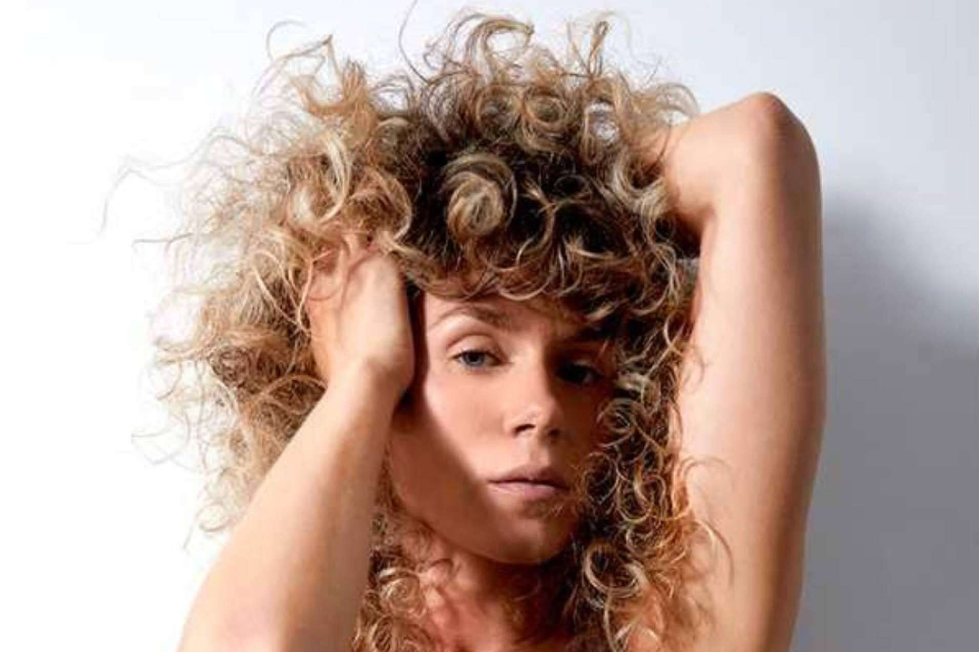 Ángela Navarro, la peluquería en Madrid que respeta el cabello natural