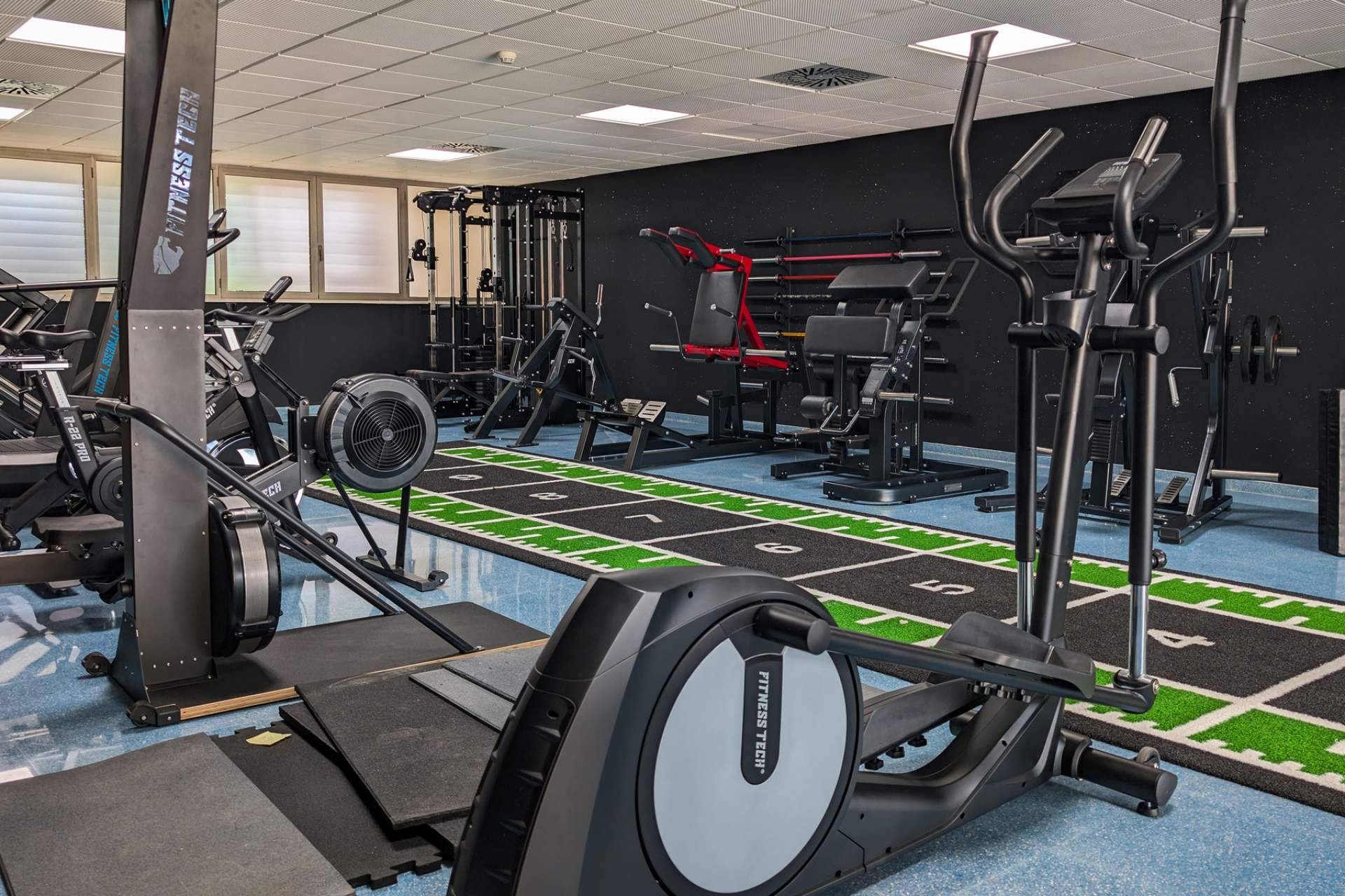 Más de 1000 centros ya entrenan con Fitness Tech; la marca española sigue creciendo