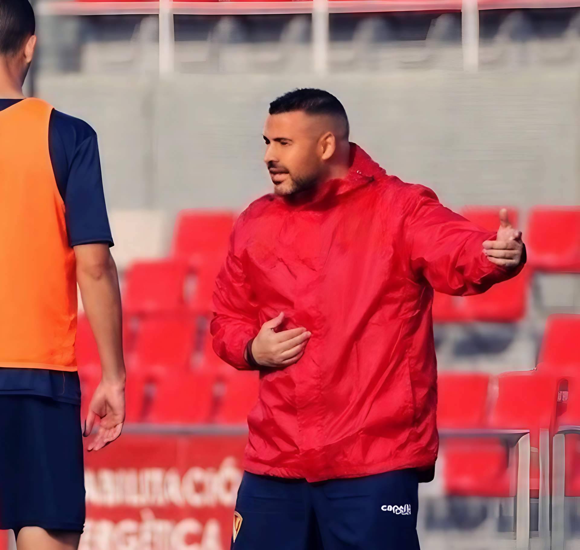 Carlos Olid, el entrenador y psicólogo que mide la temperatura emocional de los partidos