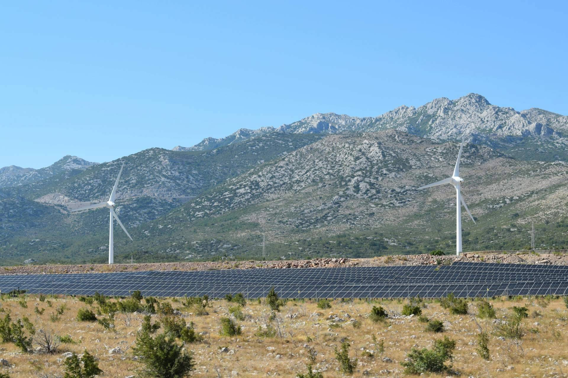 AleaSoft; Caen los precios de los mercados eléctricos europeos por el fin de la ola de calor y más eólica