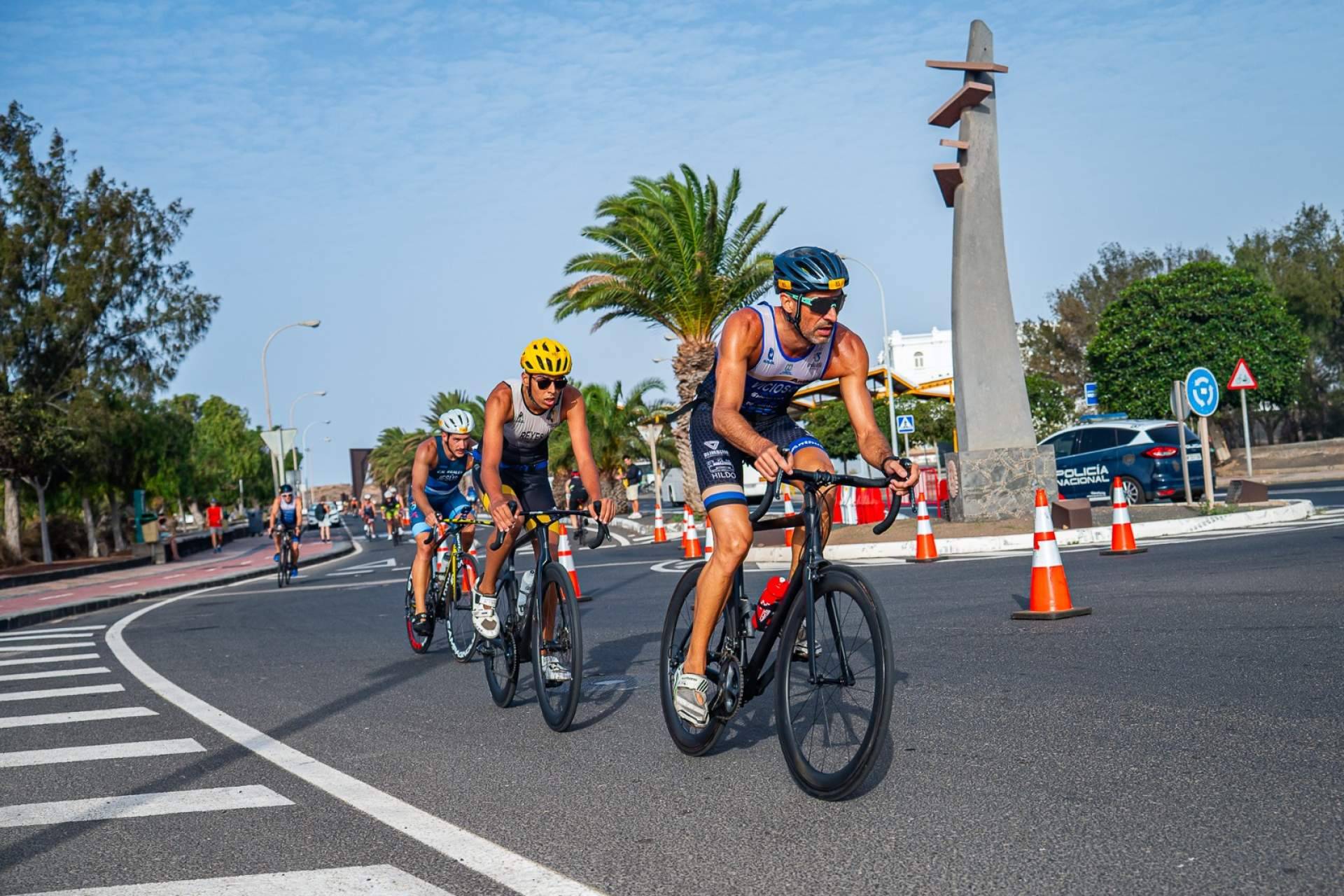 Arrecife, mucho más que sol y playa; el Triatlón proyecta a Lanzarote como referencia deportiva