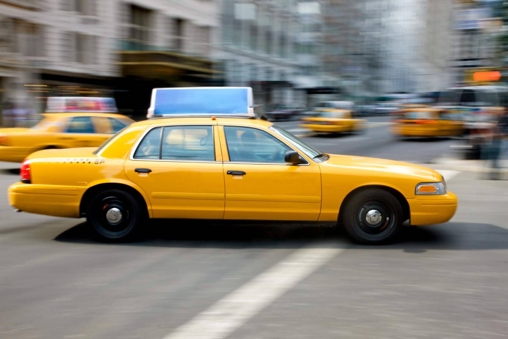 Más de 5 millones de euros en nuevas líneas de financiación para el sector del taxi en España