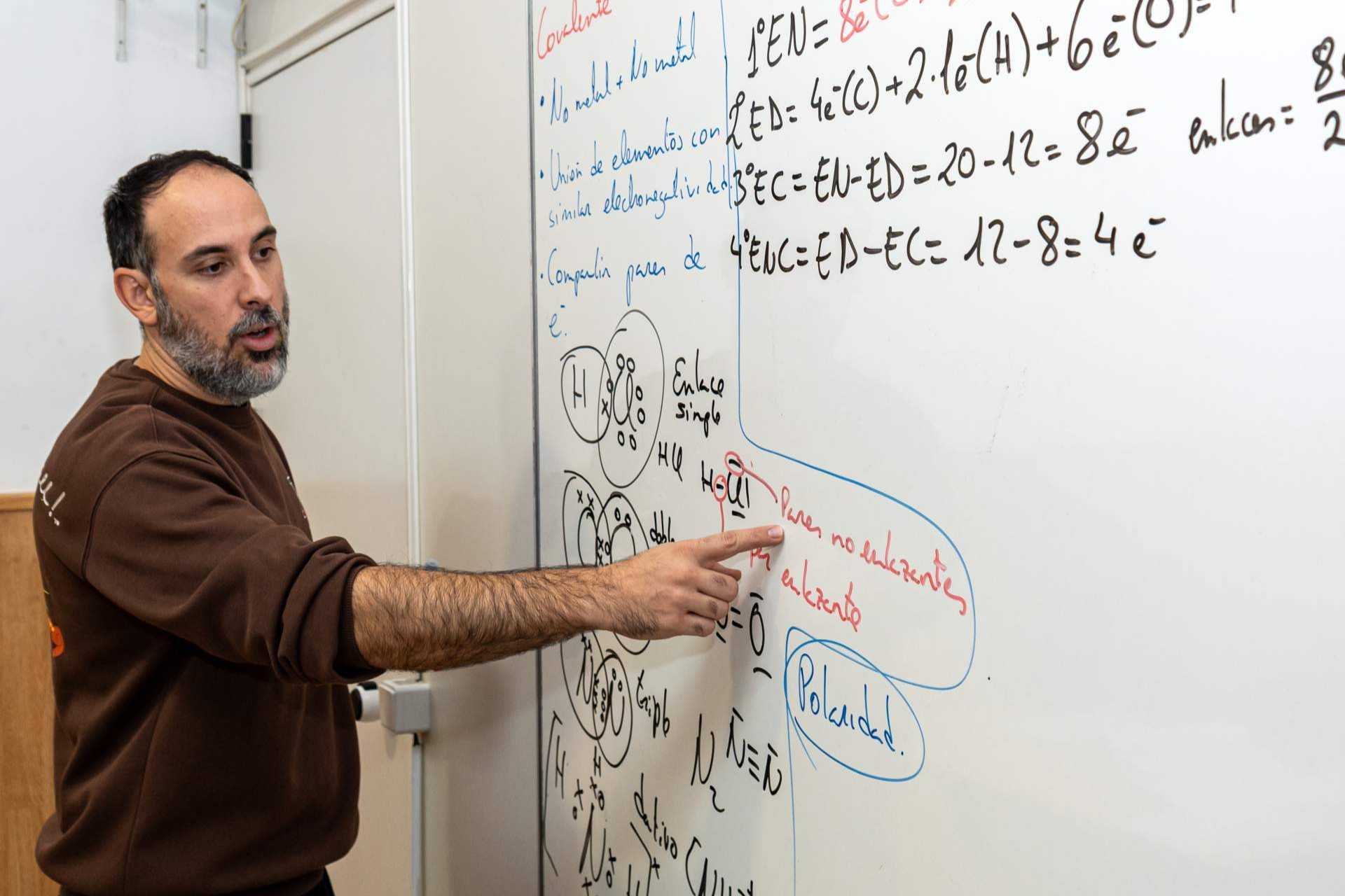 Academia Bravosol lidera la innovación pedagógica en España con su modelo de aula invertida