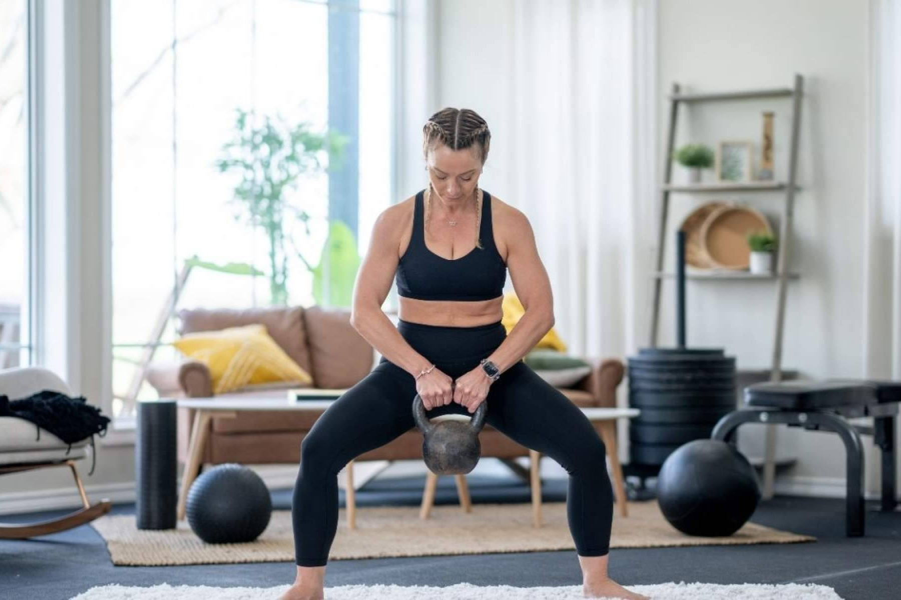 Doblefit impulsa el auge del entrenamiento en casa con materiales de gimnasio de nivel profesional