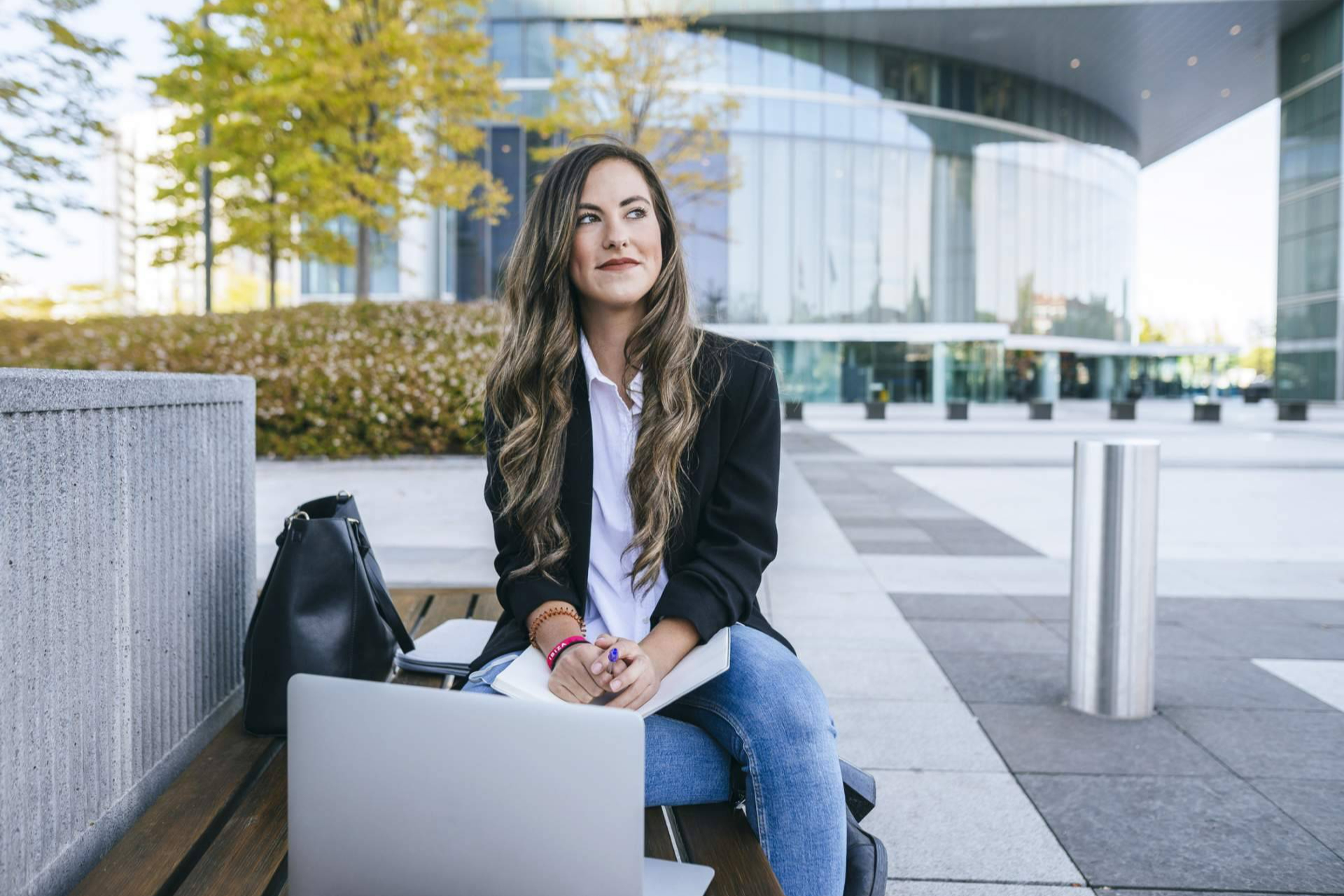 Cesine prepara para los negocios internacionales con una formación conectada al mercado global