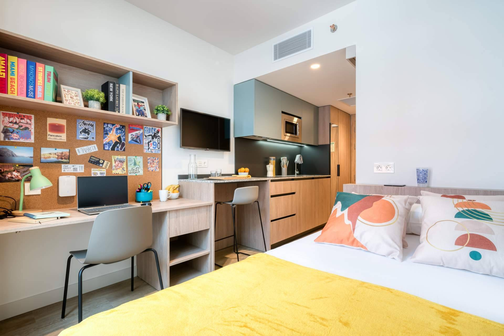 Livensa Living Barcelona Parallel; comodidad y servicios premium para estudiantes