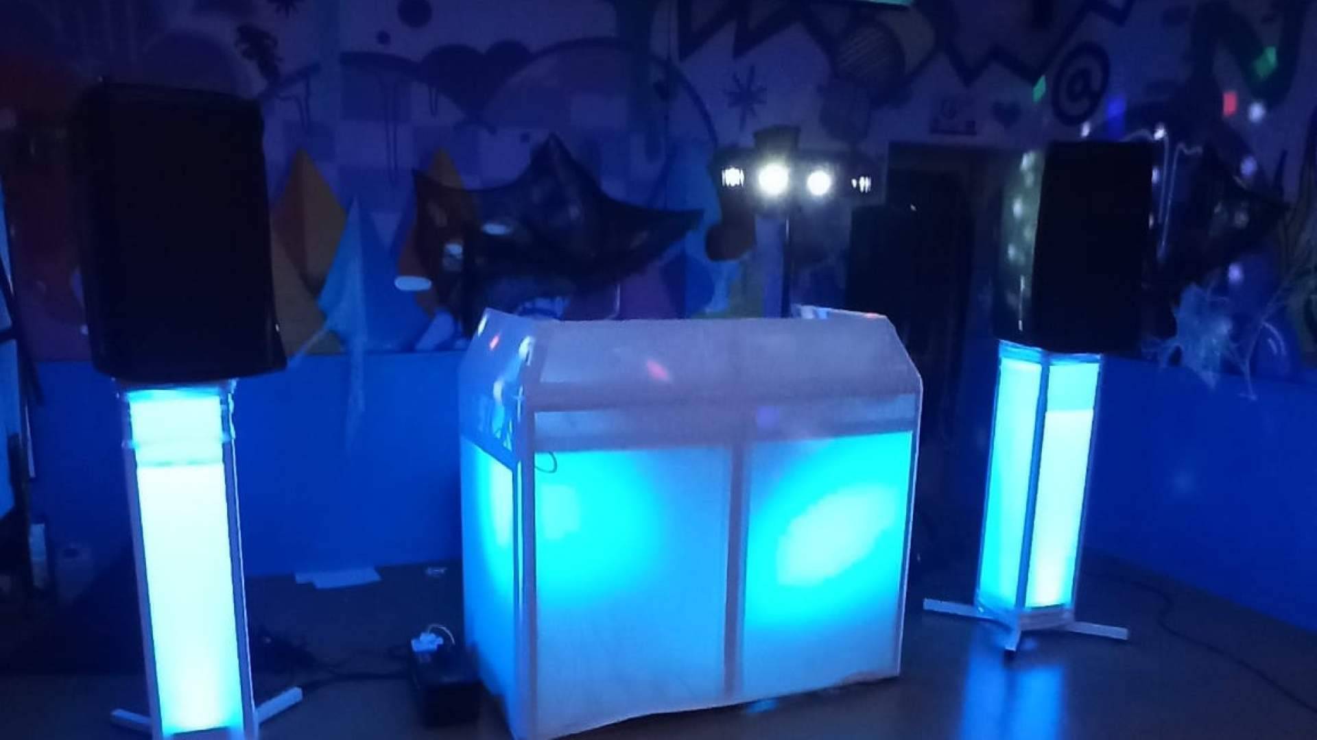 Discomóviles, DJs y sonido profesional; así trabaja GuadaSonido en eventos y celebraciones