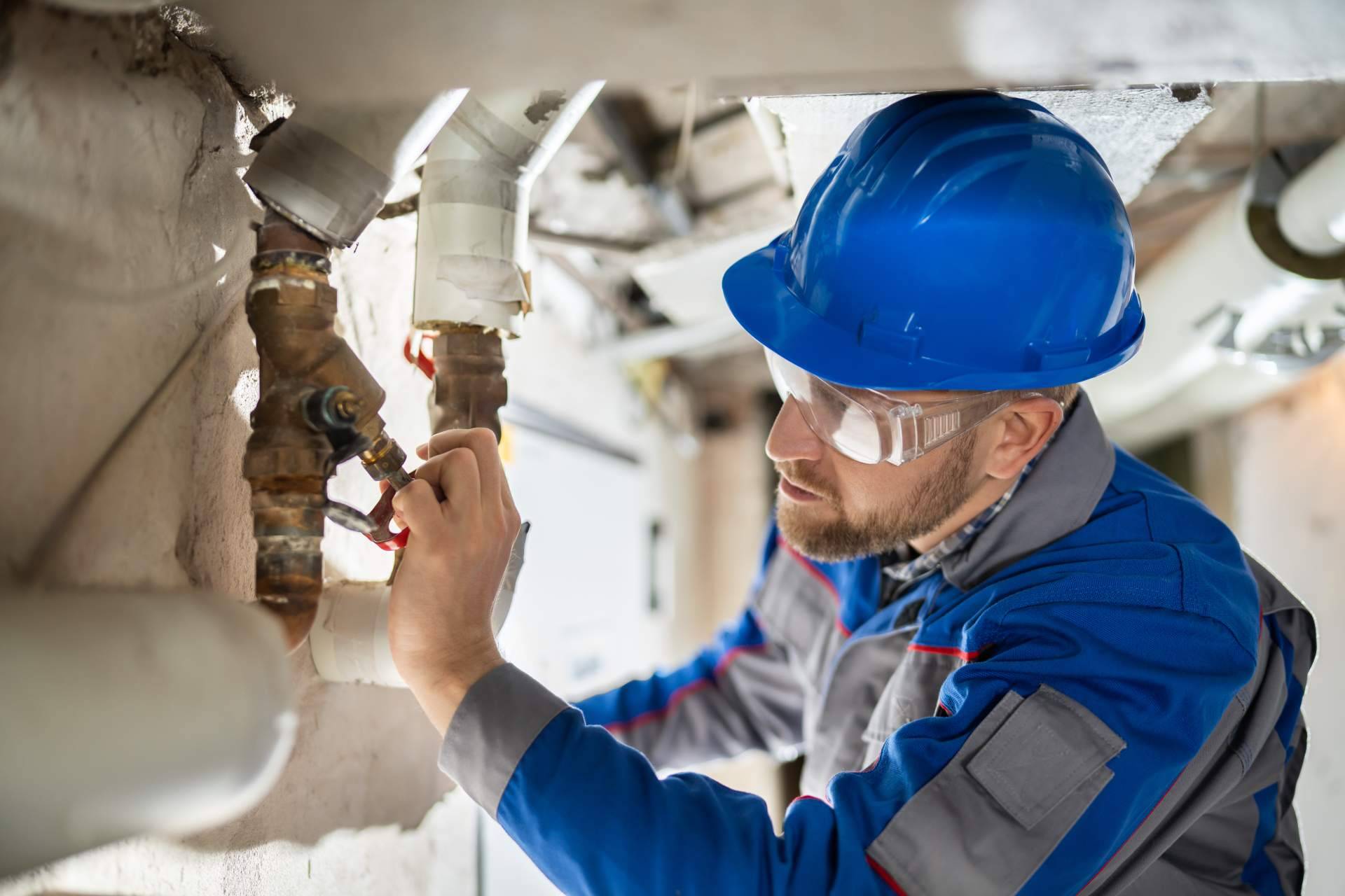 Reparaciones González presta servicios de fontaneros 24 horas en distintas localidades de Alicante