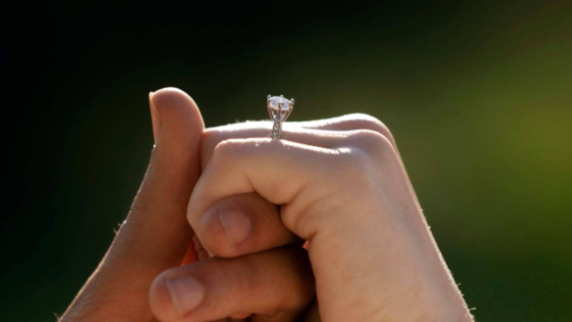 Las tendencias en anillos de compromiso y alianzas anticipan una temporada marcada por la exclusividad