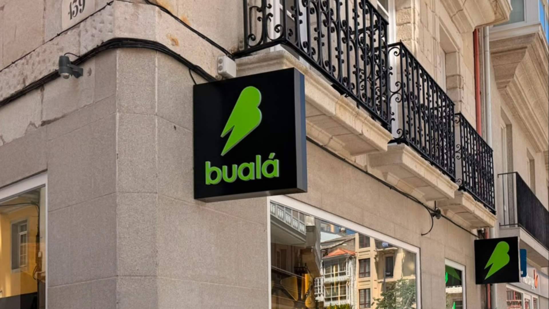 Bualá inaugura su nueva sede corporativa en A Coruña tras superar los 20.000 clientes