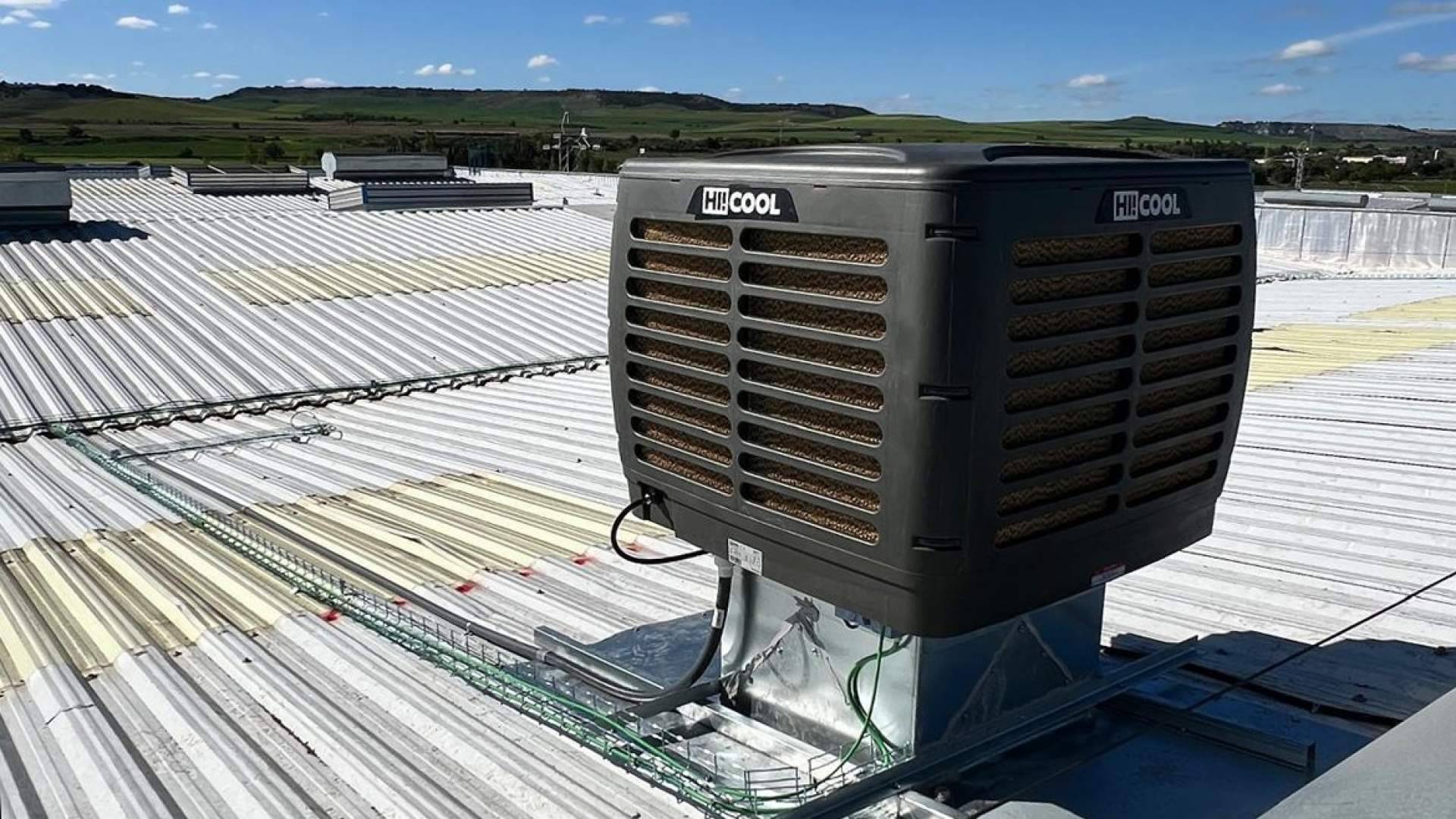HiCool mejora el confort térmico en una nave de cartón y embalaje en Zaragoza mediante climatización evaporativa
