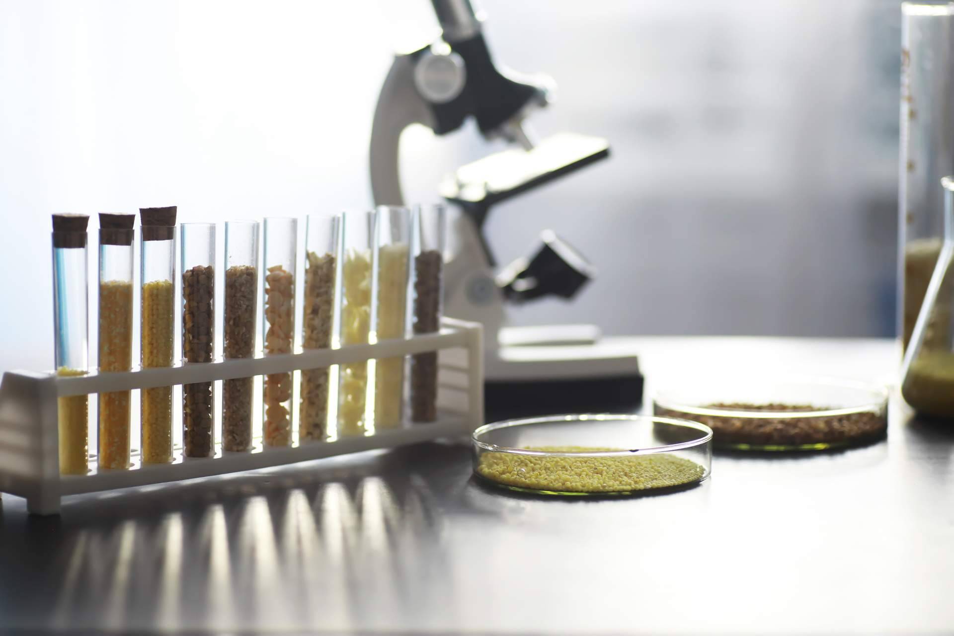 La importancia del material de medición para laboratorios en la fiabilidad de los resultados científicos