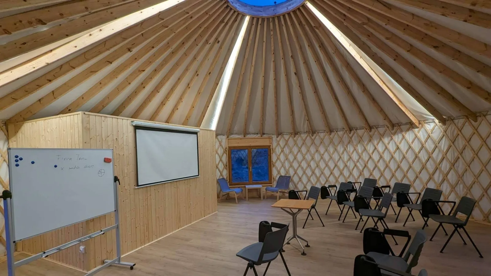Celtic Yurts; La solución prefabricada y rápida a la vivienda que se puede montar sin pedir permisos
